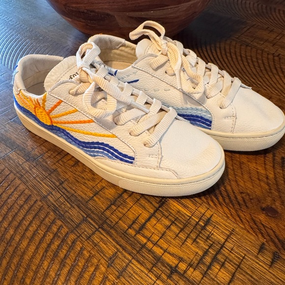 Soludos White Leather Sneakers - Picture 2 of 8